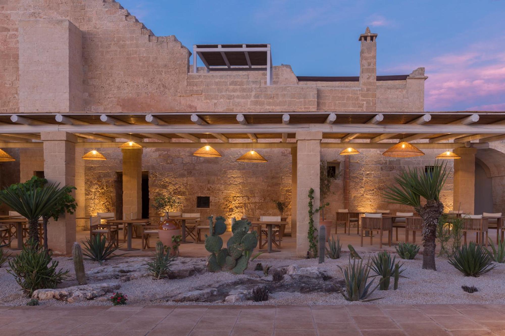 Masseria Donna Menga - The Leading Hotels Of The World Torre Lapillo Exterior photo