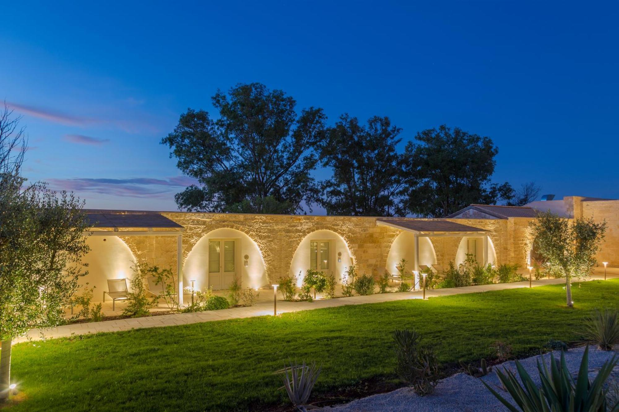 Masseria Donna Menga - The Leading Hotels Of The World Torre Lapillo Exterior photo