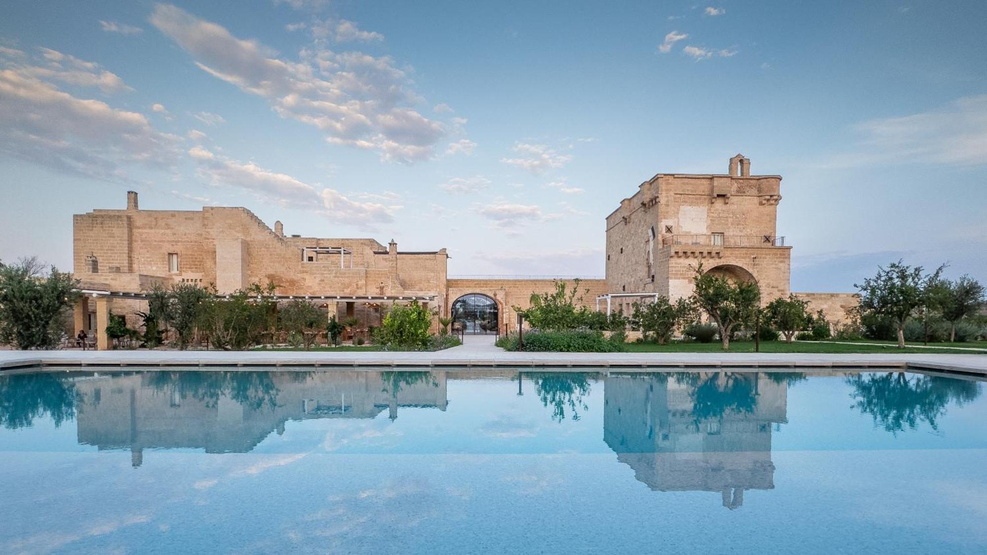 Masseria Donna Menga - The Leading Hotels Of The World Torre Lapillo Exterior photo